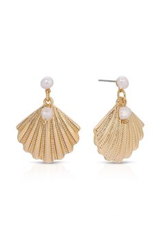 Online only! Elevate your coastal style with Ettika's Scallop Shell & Pearl Earrings, featuring an elegant seashell-shaped design adorned with a lustrous faux pearl accent. Finished in gold, these earrings add a touch of seaside glamour to any outfit.


	18k Gold Plated, Zinc, Freshwater Pearl
	1.2" length
	Post-back closure
	Gold finish Scallop Shell, Scallop Shells, Summer Favorites, Indie Brands, Coastal Style, Pacsun, Gold Finish, Faux Pearl, Sea Shells