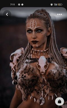 Warrior Makeup, Viking Halloween Costume, Carnaval Make-up, Viking Makeup, Vikings Halloween, Viking Warrior Woman, Viking Wedding, Viking Costume, Witch Makeup