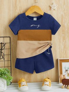 Baby Boy 2pcs/Set Casual Color Block Letter Printed T-Shirt And Shorts Navy Blue   Short Sleeve Cotton Colorblock,Letter  Slight Stretch Summer Baby Boys Clothing, size features are:Bust: ,Length: ,Sleeve Length: Navy Blue Shorts, Boys Set, Block Lettering, Casual Sets, Summer Baby, T Shirt And Shorts, Boys Clothing, Baby Boy Outfits