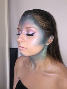 Mermaid Makeup Is the New Instagram Trend You Won’t Be Able to Stop Staring At                                                                                                                                                                                 More Makeup Ideas For Halloween, Alien Makeup, Mermaid Parade, Alien Costume, Mermaid Halloween, Ideas For Halloween, Mermaid Makeup, Fx Makeup, Mermaid Costume