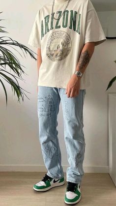 90s Style Mens Fashion, Men’s T Shirt And Jeans Outfit, Retro Clothing Men, Mens Fashion Astetic, Men’s Graphic Tees Outfits, Masc Nice Outfits, Holloween Costume Mens, Mens School Outfits, Mens Astetic