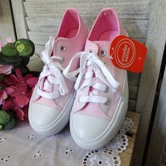 Pink Ombre Wonder Nation Platform Canvas Sneakers Nwt! Size: Us 3, Can Fit A Woman's Size Us 6 Pink Slip-on Platform Sneakers Casual, Pink Casual Slip-on Platform Sneakers, Casual Pink Slip-on Platform Sneakers, Casual Pink Platform Sneakers, Casual Pink Platform Sneakers For Spring, Trendy Ankle-high Canvas Shoes For Spring, Pink High-top Platform Sneakers For Summer, Pink Slip-on Platform Sneakers For Spring, Spring Low-top Canvas Shoes