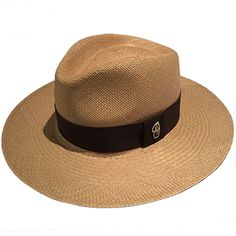 A comfortable hat, handmade in Cuenca, the worldwide famous Panama Hat town in Ecuador. Jungle Outfit, 50s Fashion Casual, Safari Costume, Panama Hat Women, Jungle Hat, Women Fedora, Converse Outfits, Hat Bands, Fedora Hat Women