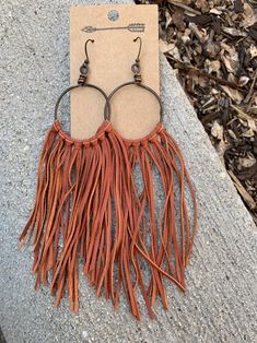 Brown Fringe Tassel Earrings For Festivals, Bohemian Brown Fringe Earrings, Brown Fringe Jewelry For Festivals, Bohemian Brown Beaded Tassel Earrings, Brown Fringe Tassel Dangle Earrings, Brown Fringe Dangle Tassel Earrings, Brown Dangle Tassel Earrings With Fringe, Fringe Earrings Diy, Leather Fringe Earrings