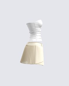 Sometimes less is more 😚 This two-piece set features two versatile basics: A white jersey tube top, paired with a cream crepe pleat skirt - perfect for dressing up with accessories 🤍 White Pleated Skirt For Summer Party, Chic White Tube Top For Day Out, Fitted Beige Pleated Skirt For Party, Chic White Tube Top For Night Out, White Pleated Mini Skirt For Night Out, Fitted Cream Tube Top For Summer, Chic Pleated Cream Mini Skirt, Chic White Pleated Skirt For Day Out, Sky Collection