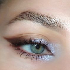 Blue Eyeshadow For Green Eyes, Green Blue Eyes Makeup, Blue Eyeshadow Green Eyes, Green Makeup Blue Eyes, Eyeshadow For Blue Green Eyes, Enchanted Makeup Looks, Makeup For Blue Green Eyes, Aesthetic Eyeshadow, Makeup Looks Winter