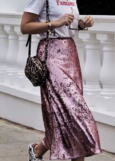 NWT H&M Trend Pink Sequined Midi Skirt XS S M L Fashion Bloggers Sold Out | eBay Sequin Skirt Outfit, The Frugality, Sequin Outfit, Moda Chic, Looks Street Style, Looks Chic, Mode Inspo, 가을 패션, Looks Style