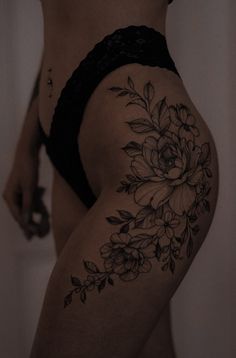 Thigh Tat, Spine Tattoos For Women, Tattoos For Black Skin, Thigh Tattoos