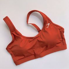 Cayenne Red New In Packaging Large Gymshark Bra, Zip Up Sports Bra, Yoga Light, Small Bra, Medium Support Sports Bra, Gray Camo, Minimiser Bra, White Sports Bra, Strappy Sports Bras