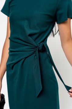 Casual Wrap Dress With Tie Waist, Fitted Wrap Dress With Tie Waist, Casual Wrap Midi Dress With Tie Waist, Casual Knee-length Wrap Dress With Tie Waist, Green Casual Dress With Tie Fastening, Green Fitted Dress With Tie Waist, Casual Green Dress With Tie Fastening, Fitted Wrap Dress With Tie Back, Fitted Green Dress With Tie Waist