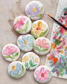 Simple Flower Cookies Decorated, Watercolor Flower Cookies, How To Paint On Cookies, Mothers Day Cookies Decorated, Airbrushing Cookies, Wildflower Cookies, Mothers Day Treats, French Butter Cookies, Mothers Day Cookies