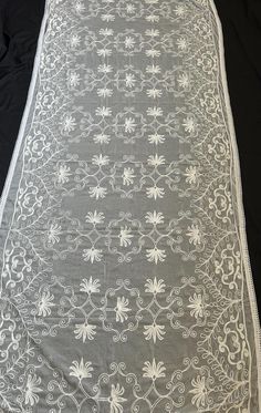 Beautiful soft white chiffon Chikankari Karachi dupatta with lace border design  to match your ethnic wear kurtas, Chikankari kurtas. White Lace Embroidered Saree, White Embroidered Lace Saree, Bohemian White Dupatta For Wedding, White Bohemian Wedding Dupatta, White Bohemian Dupatta For Wedding, Traditional White Lace Saree, White Bohemian Embroidered Fabric For Eid, White Dupatta For Eid, Bohemian White Resham Embroidered Fabric