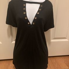 New With Tags! Black Short Sleeve Shirt With Gold Accents Black Crew Neck Top For Day Out, Edgy Black Tops For Day Out, Black Tops For Day Out, Black V-neck Top For Day Out, Olive Green Shirt, Baby Tee Shirts, Maroon Shirts, Black Short Sleeve Shirt, Gold Shorts