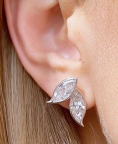 Ear Tops, Beautiful Diamond Earrings, Neck Pieces Jewelry, Diamond Necklace Designs, Jewellery Sketches, Jeweled Earrings