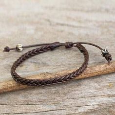 Single Brown Braid Thai Brown Leather Braided Men's Bracelet Cheap Brown Men's Bracelets, Masculine Jewelry, Mens Bracelet Designs, Gyeongju, Wrist Jewelry, Titanium Bracelet, Titanium Jewelry, Jewelry Men, Mens Braids