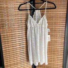 Us S Nwt Ivory Lace Chemise Sleeveless Lace Sleepwear For Vacation, White Lace Camisole For Loungewear, Spring Sleepwear White Chemise, White Spring Sleep Chemise, White Delicate Lace Sleepwear For Beach, White Camisole Chemise For Spring, White Lace Chemise For Spring, Spring Lace Chemise For Loungewear, White Lace Beach Nightgown