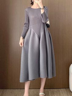 Sku CY-!136139 Material 95% Polyester Style Loose , A-line , Nine-Minute Sleeve Feature Pleated , Split-joint , Solid Color Neckline Round-neck Occasion Stylish Selection , Leisure Fashion Seasons Spring , Autumn Type Midi Dresses Color GRAY,BLACK,CARAMEL,NAVY BLUE Size One_size Please consult the size chart we provide for this item's measurements to help you decide which size to buy.Please note: There may be 1-3cm differ due to manual measurement. CMINCH Bust Length One_size 66-154 126 Navy Blue Midi Dress, Grey Midi Dress, T Dress, Leisure Fashion, Interview Outfit, Dresses By Length, Women Wedding Guest Dresses, Fashion Over 40, Loose Dress