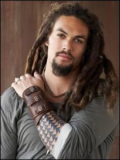 For @Mandischreiner.....Jason Momoa Mohawk Hairstyles Men, Lisa Bonet, Dreads Styles, Mohawk Hairstyles, Dreadlock Hairstyles, The Perfect Guy, Jason Momoa, Jennifer Aniston, Locs