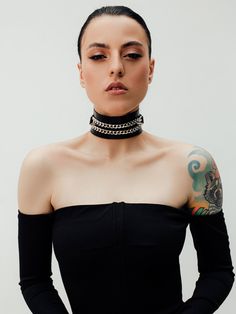 Black Choker Outfit, Buckle Choker, Choker Outfit, Bold Personality, Leather Choker Collars, Gothic Choker, Beautiful Neck, Gothic Chokers, Nurse Costume