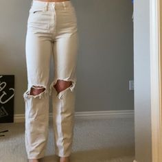 Pacsun 90’s Boyfriend Jeans. High Rise And A Light Grey/Beige Wash. Ripped Knees. These Have Never Been Worn And New Without Tags. Nwot. Great For Tall Girls Or A Baggy Street Style! 90s Style Everyday Bottoms For Summer, 90s Style Summer Bottoms For Everyday, 90s Style Everyday Summer Bottoms, 90s Style Summer Bottoms, Everyday 90s Style Summer Bottoms, Vintage Summer Bottoms For Everyday, Gray High-waist Baggy Jeans, Baggy Street Style, Pacsun Low Rise Jeans