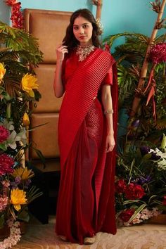 Shop for Tasuvure Red Pleated Pre-draped Saree With Blouse for Women Online at Aza Fashions Pleated Fabric Outfits, Gown Saree, Saree Skirt, Saree Pattern, Pleated Saree, Long Blouse Designs, Stitched Saree, Saree Wearing Styles, Sari Design