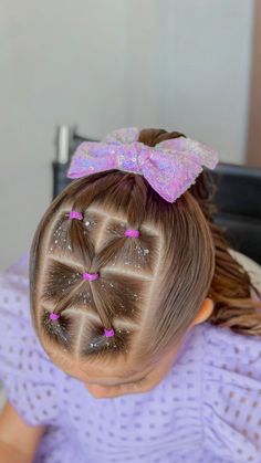 Penteados Boa Vista | RR | Penteado do dia com 🎀 @theprincess_rr 🎀 . . . . . . . #penteadoinfantil #mundorosa #maedemenina #boavistaroraima #lacosperfeitos | Instagram Toddler Mermaid Hair, Barbie Hairstyles For Kids, Quick Kids Hairstyles, Short Hair Toddler Hairstyles, Cute Kids Hairstyles Easy, Little Kid Hairstyles, Princess Hairstyles For Kids, Hairstyles For Girls Kids, Kids Hair Styles