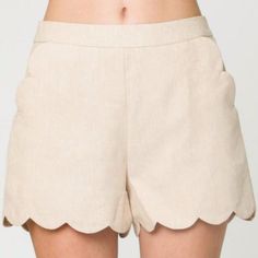 Very J Scalloped Beige Shorts Size Small Brand New With Tags - Still In Package That The Shorts Came In When I Ordered Them These Shorts Feature A Scalloped Hem To Add A Little Fun To The Sophisticated Style Of The Shorts. Side Zip, Pockets, And The Shorts Are Lined. Fabric Content: 100% Polyester, Lining: 100% Polyester Waist: 12" Rise 10" Inseam: 3" There Is A Little Bit Of A Stretch Daisy Duke Shorts, Hot Pants Shorts, Trouser Shorts, Peach Shorts, Color Pairs, Hot Pink Shorts, Black Skort, Dressy Shorts, J Black