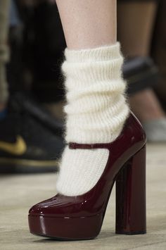 Shoes With Socks, Burgundy Heels, Elie Saab Couture, Mode Chanel, Stevie Nicks