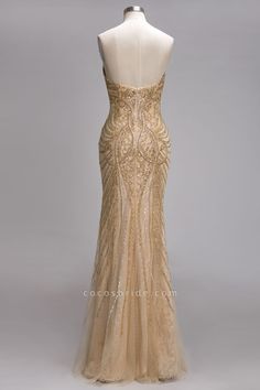 Great Gatsby Prom Dresses, Dresses With Crystals, Prom Dresses Gold, Gold Tulle, Prom Dress Inspo, Gold Prom Dresses, Senior Prom Dresses, Classy Prom Dresses, Prom Dress Inspiration