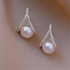 Gender:Women's; Gemstone:Pearl; Quantity:1 Pair; Theme:Precious; Shape:Geometric; Style:Stylish,Romantic; Width of Earrings:-; Jewelry Type:Fine Jewelry,Stud Earrings; Occasion:Gift,Festival; Material:Copper; Length of Earrings:-; Design:Classic; Features:Cool,Lovely; Front page:WE; Listing Date:11/10/2023 Glitter Stud Earrings, Romantic Earrings, Cheap Wedding Dresses Online, Cheap Earrings, Melbourne Cup, Dresses Formal Elegant, Jewelry Boutique, Online Wedding Dress, Pearl Stud Earrings