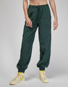 Sweatpants by Jordan For the rotation Drawstring waistband Zip pockets Elastic cuffs Regular fit Midnight Green, Green Sky, Women Sports, Simple Chic, Sports Wear, Active Wear Pants, Fashion Joggers, Womens Loungewear, Navy Women