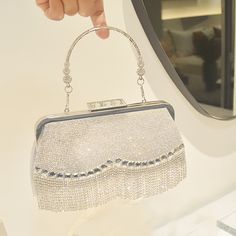 Brand Name: DenHuaKiOrigin: CN(Origin)Place Of Origin: GUANG DONG ProvinceMain Material: MetallicShape: FrameLining Material: PolyesterStyle: CasualHardness: HARDOccasion: PartyDecoration: DiamondsGender: WOMEN Gold Evening Bag, Blue Keychain, Beaded Clutch Bag, Clutch Bag Wedding, Designer Clutch Bags, Luxury Clutch, Diamond Decorations, Handbags Luxury, Handbag Outfit