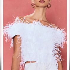 Never Worn. With Tags. Cult Gaia Sosha Feather Top In Off White. Originally $658. Off The Shoulder. Cropped Hem. Ostrich Feathers. Lined. Silk Satin Top. Can Be Worn Off Or On Shoulder. Pull On Style. 100% Silk Feather Top, Feather Tops, Colorful Feathers, Cult Gaia, Ostrich Feathers, Satin Top, Off White Color, Silk Satin, Shoulder Top