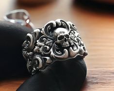 Men's Black Heavy Skull Ring /Gothic Sterling Silver 925 Rings for Men/Male Punk Biker Goth Jewellery Gifts SilverForestByDas. Team works to complete the customer's buying experience with relief and safety. * Gender : Female / Male * Finish: Oxidized - Polished * Stamp: 925 Sterling Silver * Ring Diameter: 2.30 cm (0.93 inches) * Ring Weight: 18.00 - 25.00 Grams ( For USA Ring Size 11 ) * All our products are handmade and weights may vary  (-) 1,00 gram * We recommend using the oxidized version Gothic Bands, Goth Jewellery, Biker Rings Mens, Goth Bands, Biker Rings, Goth Jewelry, Jewellery Gifts, Unisex Gift, Female Male