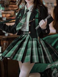 Slytherin Clothes, Slytherin Outfit, Slytherin Fashion, Hogwarts Uniform, Hogwarts Outfits, Egirl Clothes, Harry Potter Outfits, Harry Potter Aesthetic