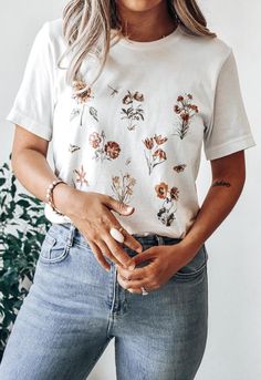 Hello friends, ❤ Show off your unique vintage style floral tee!Perfect for any vintage style lover and those with an eclectic, bohemian, hippie, or minimalist style!❤ Material and Fit:All of our t-shirts are 100% soft cotton (fabric may vary slightly depending on color) and are made is the U.S. They are very soft, light, and that much more comfortable, perfect to wear on any day, rain, sun or shine! The shirt is UNISEX - they are meant to have a looser fit, if you like it a bit tighter I'd recom White Vintage Print T-shirt For Spring, Spring Floral Embroidery Relaxed Fit Shirt, White Floral Print Shirt For Fall, Casual Floral Print Spring Shirt, Casual Floral Print Shirt For Spring, Fall Cotton Tops With Floral Embroidery, Casual Floral Embroidered Shirt For Spring, Floral Embroidered Cotton Tops For Fall, Vintage Cotton T-shirt With Plant Print