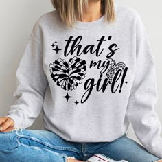 Diy Cheer Mom Shirts Ideas, Cheer Mom Shirt Ideas Svg, Cheer Cricut Ideas, In My Cheer Mom Era, Competition Cheer Mom Shirt Ideas, Cheer Mom Shirt Ideas, Cheer Mom Gifts, Cheerleading Svg, Cheer Mom Shirt