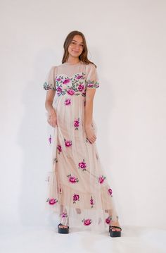 + neutral tan with colorful hand-finished floral embroidery+ subtle tulle puff sleeves+ maxi length with sweetheart neckline * Runs small, size up, if in between Spring Floral Embroidered Maxi Dress For Prom, Floral Embellished Maxi Dress For Spring Prom, Spring Prom Maxi Dress With Floral Embroidery, Feminine Floor-length Maxi Dress With Floral Embroidery, Feminine Floral Embroidered Floor-length Maxi Dress, Spring Embroidered Maxi Dress For Prom, Floral Embroidered Maxi Dress With Fitted Bodice, Summer Floral Embroidery Maxi Dress For Prom, Floral Embroidered Maxi Dress For Summer Prom