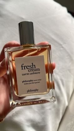 philosophy fresh cream & warm cashmere 🤍 Cashmere Vanilla Body Oil, Cashmere Vanilla Perfume, Soft Perfume Fragrance, Warm Cashmere Philosophy, Philosophy Warm Cashmere, Warm Cashmere Perfume, Fresh Cream Warm Cashmere Perfume, Clean Vanilla Perfume, Vanilla Scents Perfume