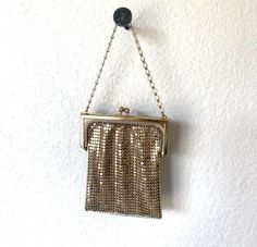 antique little gold chainmail coin purse, fits credit cards, cash, lipstick, chapstick.. little things.. Width 3.75" height (not including clasp or chain) 4" Gold Chainmail, Beaded Purses, Chain Mail, Coin Purses, Purse Pouch, Credit Cards, Little Things, Antique Gold, Gold Chain