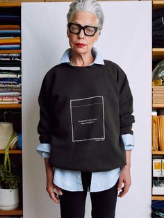 The Origin Sweatshirt (Upcycled Vintage Black) Look Office, Sweatshirt Outfit, Upcycled Vintage, Mode Inspiration, Vintage Sweatshirt, Outfits Casuales, New Outfits, Vintage Black, Style Me