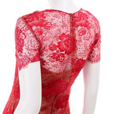 For Sale on 1stDibs - This vintage Bill Blass Spring Summer 1997 runway dress is simply incredible! This stunning evening dress is in a gorgeous, intricate red lace and it has 1980 Dress, Silk Evening Dress, Cashmere Dress, Lace Vintage, Bill Blass, Runway Dresses, Red Lace Dress, 2000s Vintage, Dress Spring