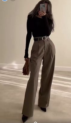 [SponsoredPost] 98 Romantic Outfits For Women Classy Ideas You've Never Considered In No Time #romanticoutfitsforwomenclassy Full Sleeve Shirt, Elegantes Business Outfit, Business Outfits Women, Stylish Work Attire, Business Casual Outfits For Work, Romantic Outfit, Classic Suit, Classy Work Outfits, Stil Inspiration