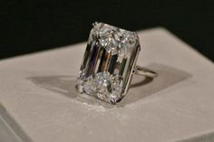 A massive white diamond went for more than $22 million in New York on Tuesday, in one of the biggest auction sales in jewelry history. The emerald-cut diamond, mined by De Beers in Africa, was sold… Flawless Diamond, Simulated Diamond Rings, Emerald Cut Rings, Emerald Cut Diamond, Diamonds Ring, Emerald Cut Diamonds, Bridesmaid Jewelry, Pink Diamond, Emerald Cut