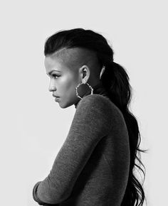 cassie Undercut Ponytail, Mohawk Ponytail, Long Mohawk, Shaved Side Hairstyles, Half Shaved, Side Hairstyles, Mohawk Hairstyles, Round Face Haircuts