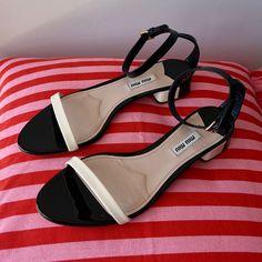 Miu Miu Colorblock Patent Leather Sandals . Made In Italy. Eu Size 39 (Best Fits Us 8.5-9). Ankle Strap, Low Heel. Excellent Condition! Miu Miu Sandals, Miu Miu Shoes, Low Heels, Women's Shoes Sandals, Miu Miu, Leather Sandals, Patent Leather, Ankle Strap, Color Blocking