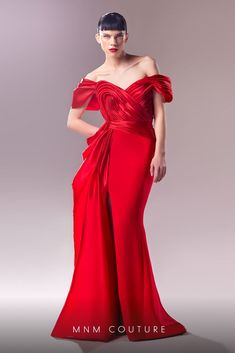 Pre-draped Evening Dress With Sweep Train For Gala, Pre-draped Maxi Evening Dress For Banquet, Luxury Maxi Dresses For Banquets, Luxury Satin Dress With Sweep Train, Pre-draped Maxi Length Evening Dress For Banquet, Couture Dress With Sweep Train For Gala, Couture Gala Dress With Sweep Train, Couture Silk Evening Dress For Gala, Pre-draped Fitted Evening Dress For Banquet