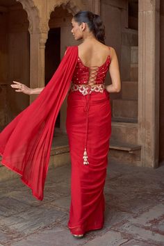 Red pre-draped saree with a red border. Paired with a red hand embroidered padded blouse and hand embroidered scalloped belt - Aza Fashions Draped Saree, Padded Blouse, Drape Saree, Red Border, Blouse For Women, Embroidered Neckline, Saree With Blouse, Red Silk, Embroidered Silk