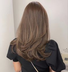 Long Layers Medium Hair, Haircut Tips, Light Browns, Shot Hair, Trendy Bob, Hair Goal, Trendy Bob Hairstyles, Brown Hair Looks