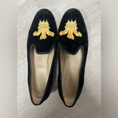 Very Good Pre-Owned Condition Arrow Quiver, Velvet Slippers, Quiver, Black Color, Slippers, Loafers, Size 10, Velvet, Women Shoes